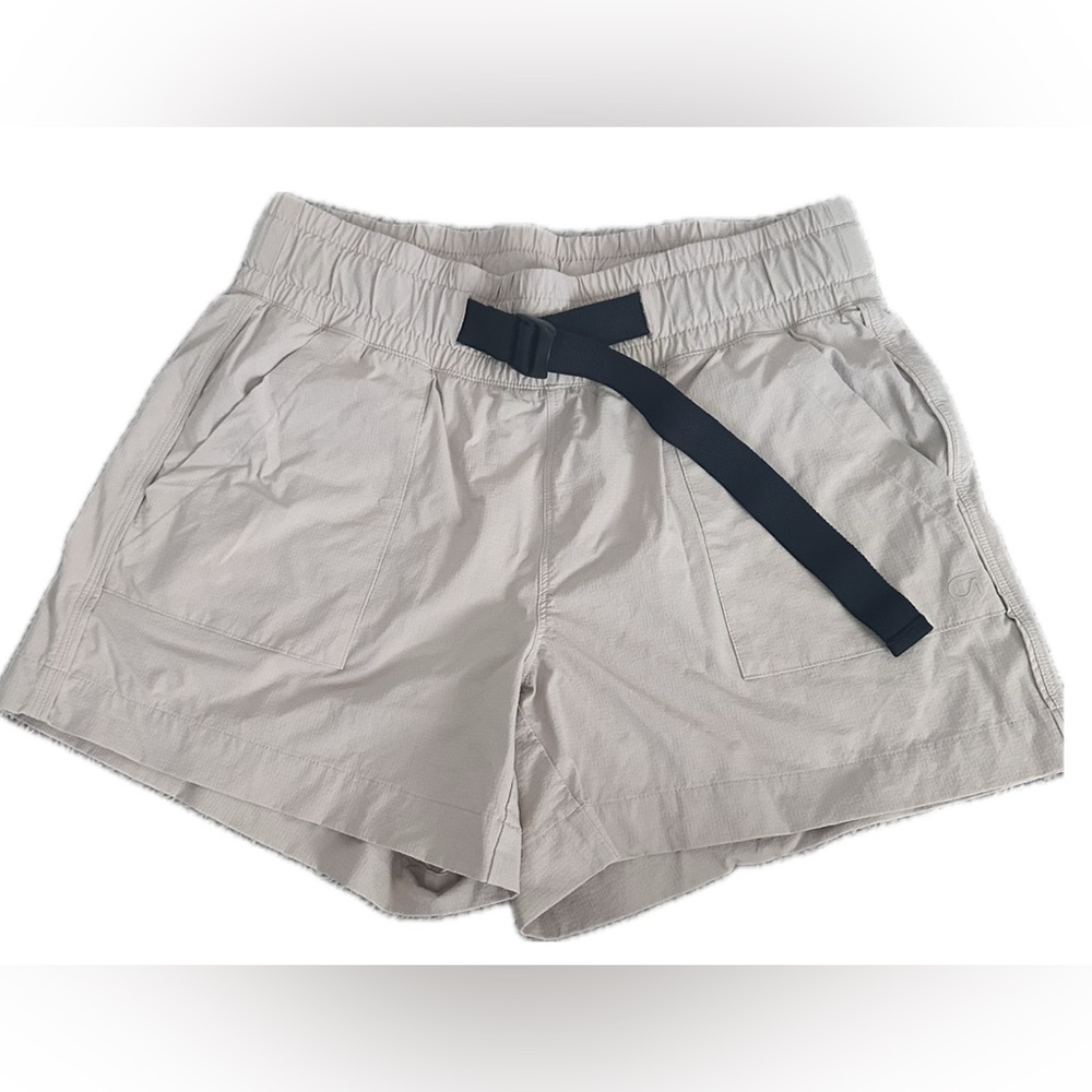 GAP Tan and Black Cargo Shorts Relaxed Fit